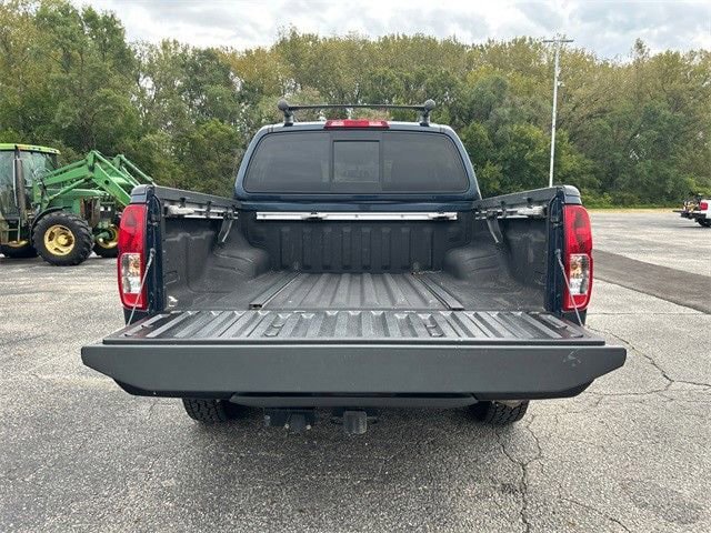 Used 2021 Nissan Frontier PRO-4X w/ Pro-4x Utility Package AWD/4WD image 15