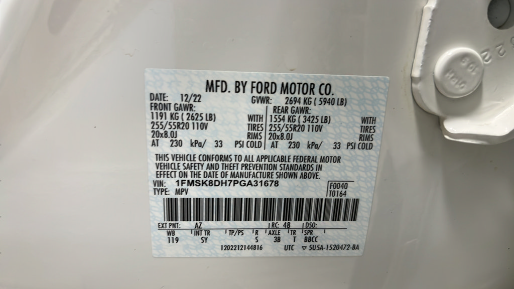 Used 2023 Ford Explorer XLT w/ Equipment Group 202A AWD/4WD image 29