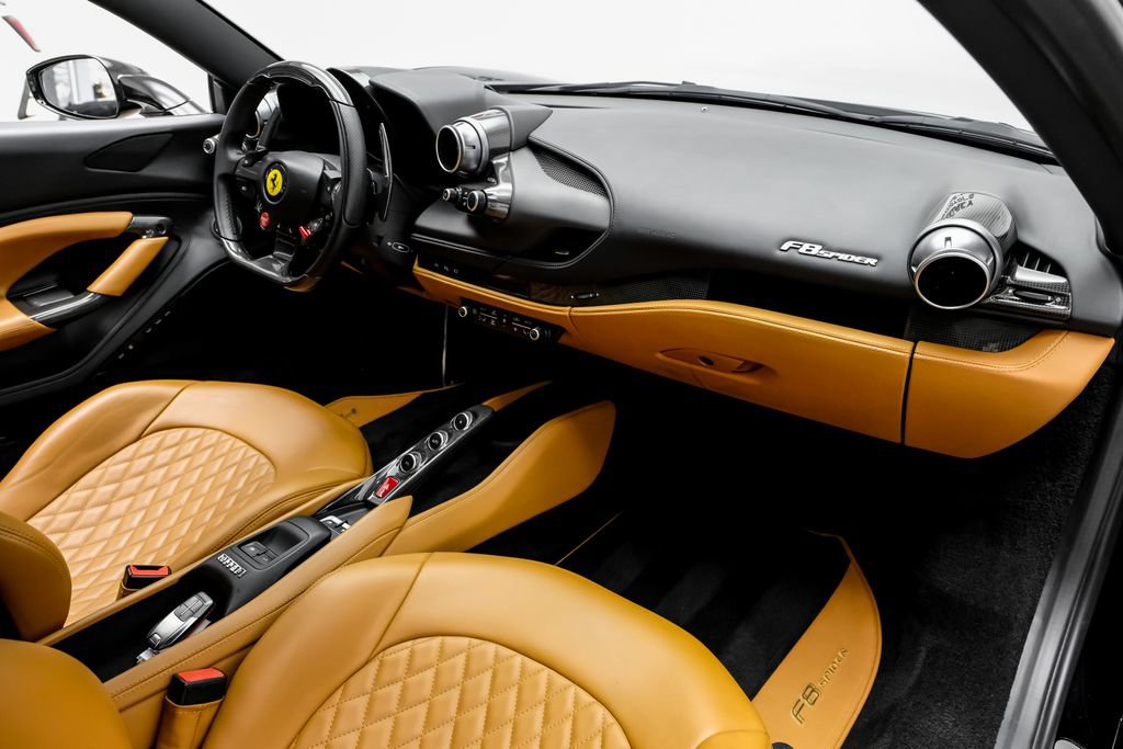 Used 2022 Ferrari F8 Tributo RWD image 13