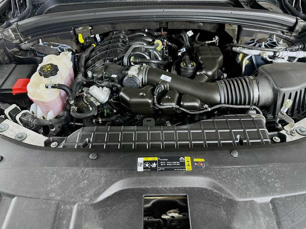 Certified 2024 Jeep Grand Cherokee Altitude image 37