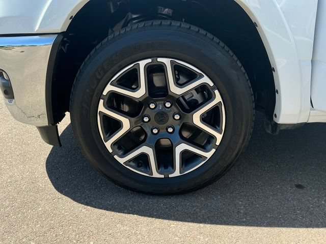 Used 2025 RAM 1500 Laramie AWD/4WD image 29