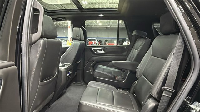 Used 2022 Chevrolet Tahoe LT w/ Luxury Package image 14
