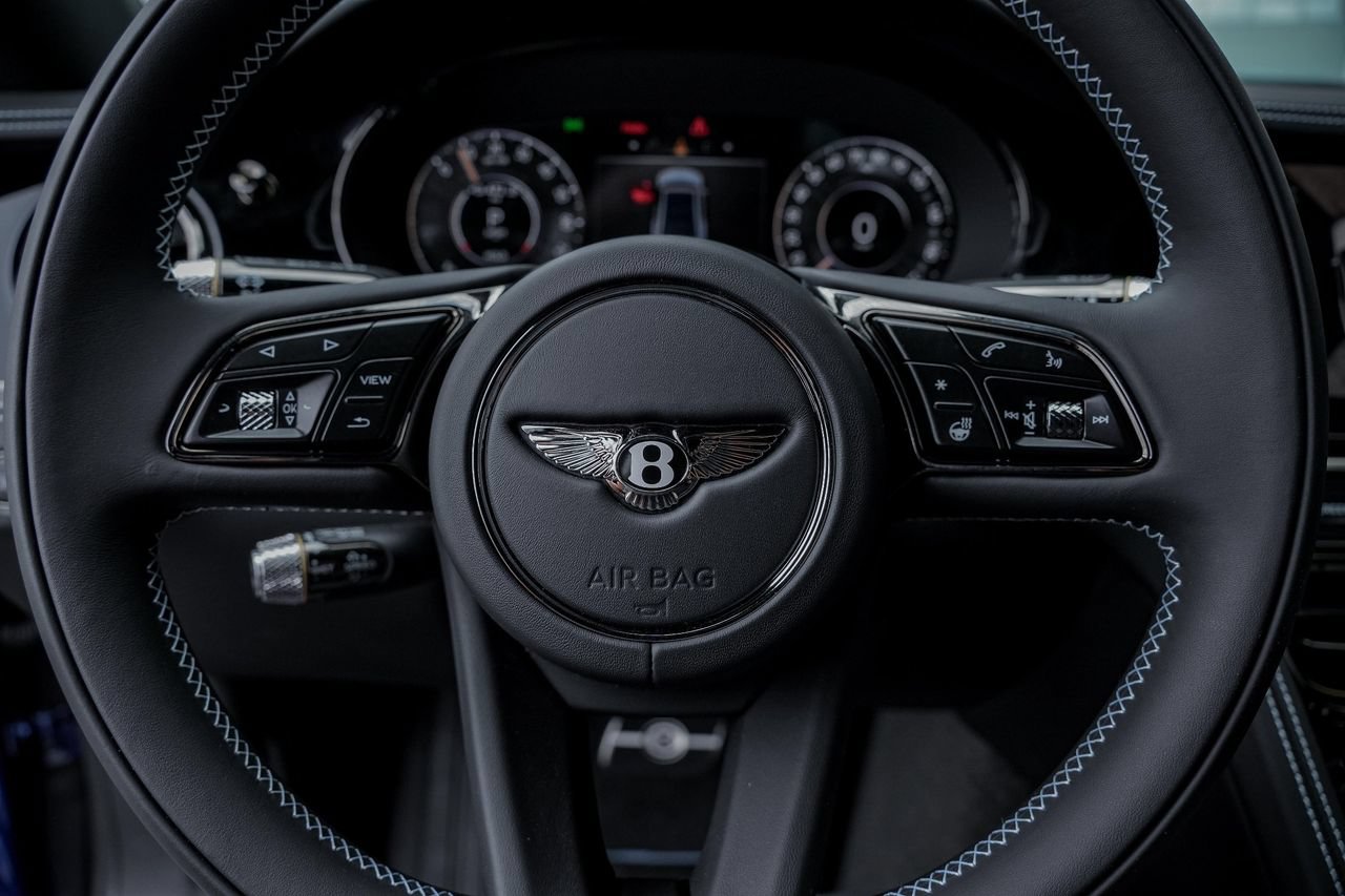 New 2025 Bentley Flying Spur Plug-In Hybrid AWD/4WD image 25