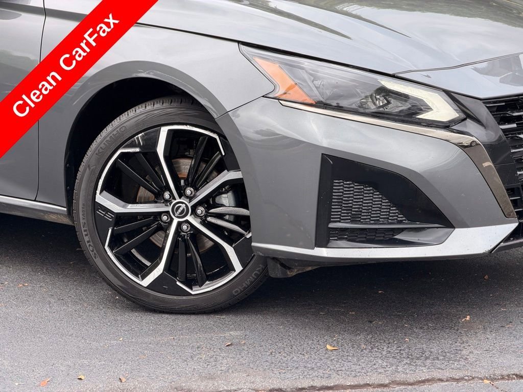 Used 2024 Nissan Altima 2.5 SR FWD image 5