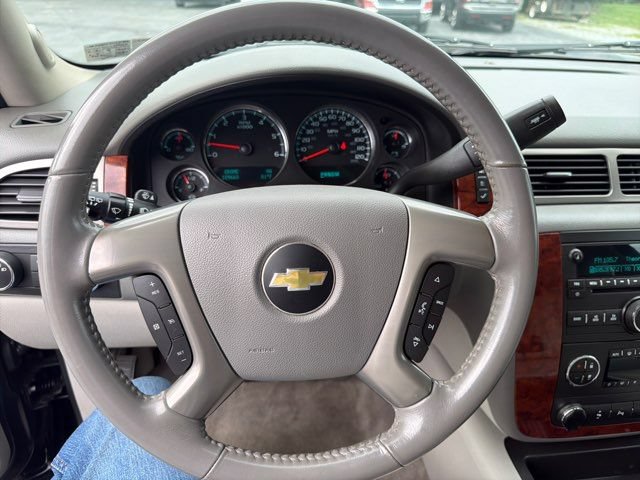 Used 2012 Chevrolet Suburban LT AWD/4WD image 32