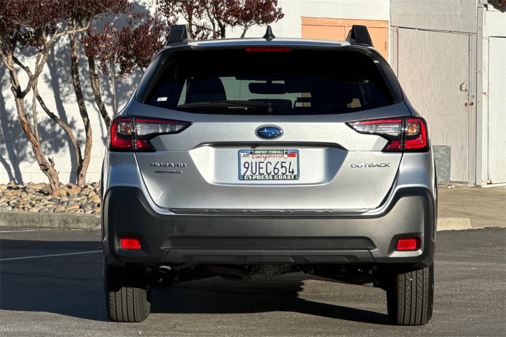Used 2025 Subaru Outback Premium w/ Popular Package #1A image 5