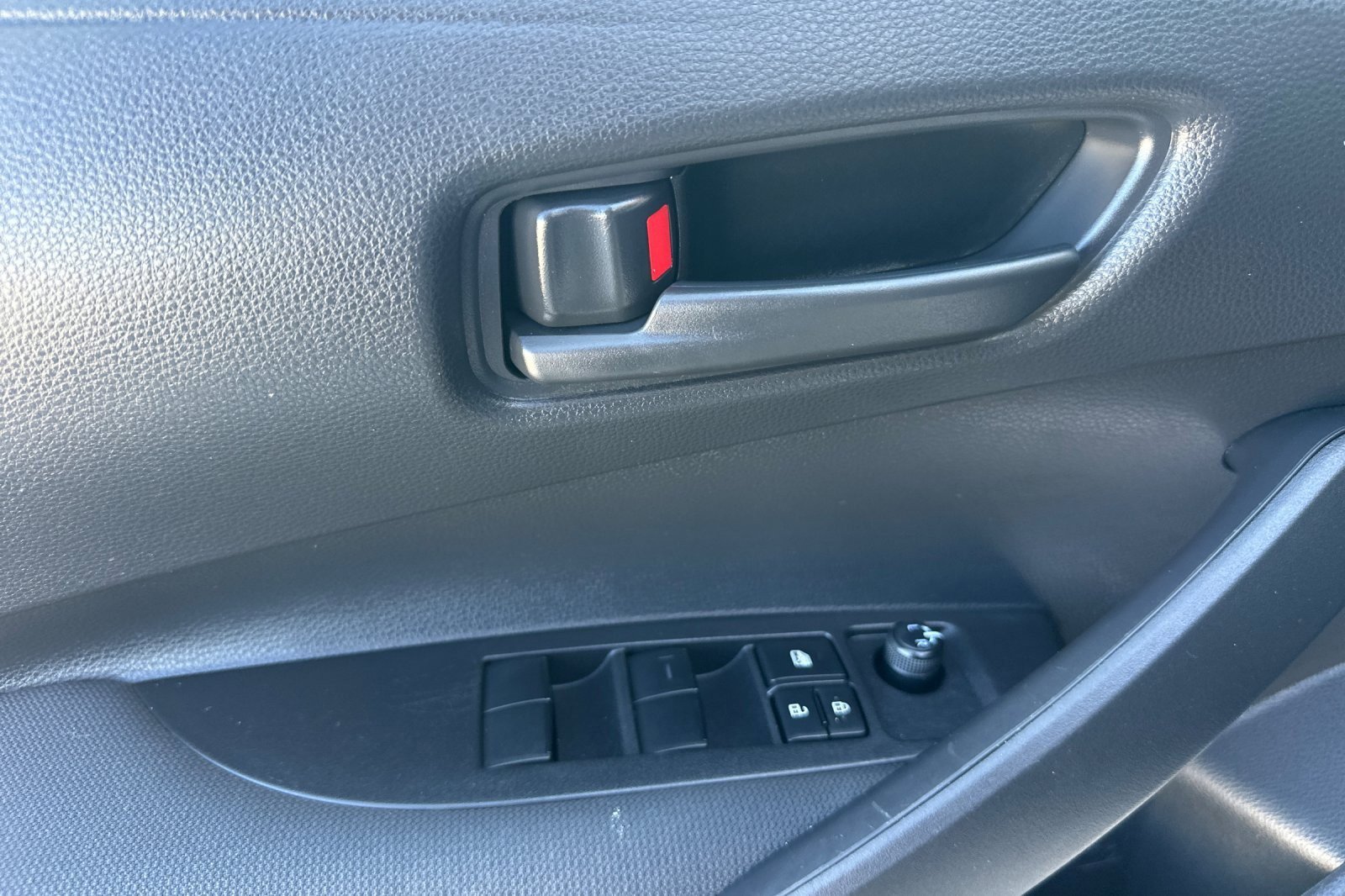 Certified 2024 Toyota Corolla LE w/ LE Convenience Package image 10