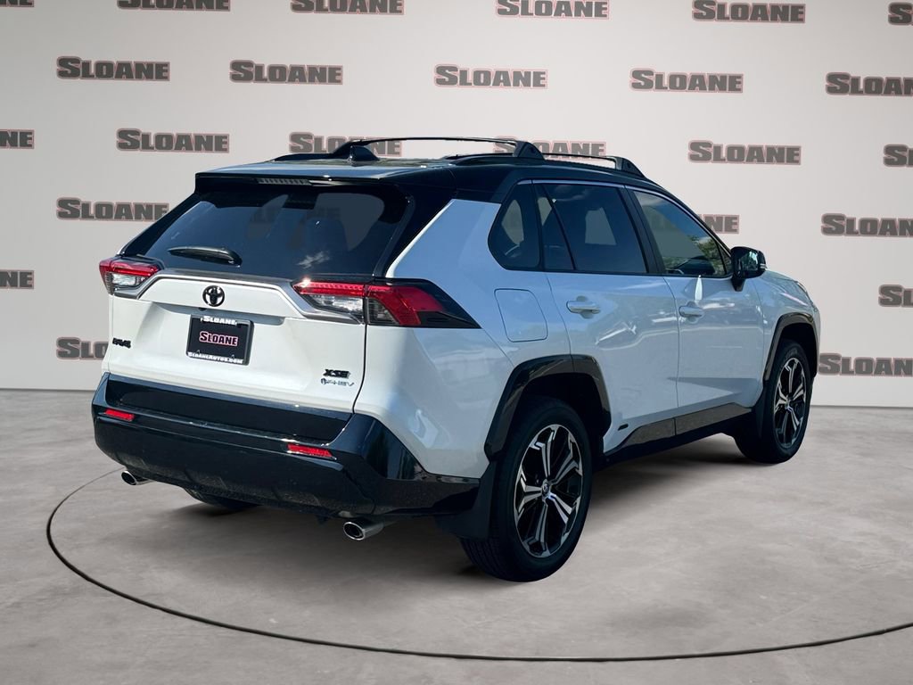 Used 2025 Toyota RAV4 XSE w/ Weather Package AWD/4WD image 5