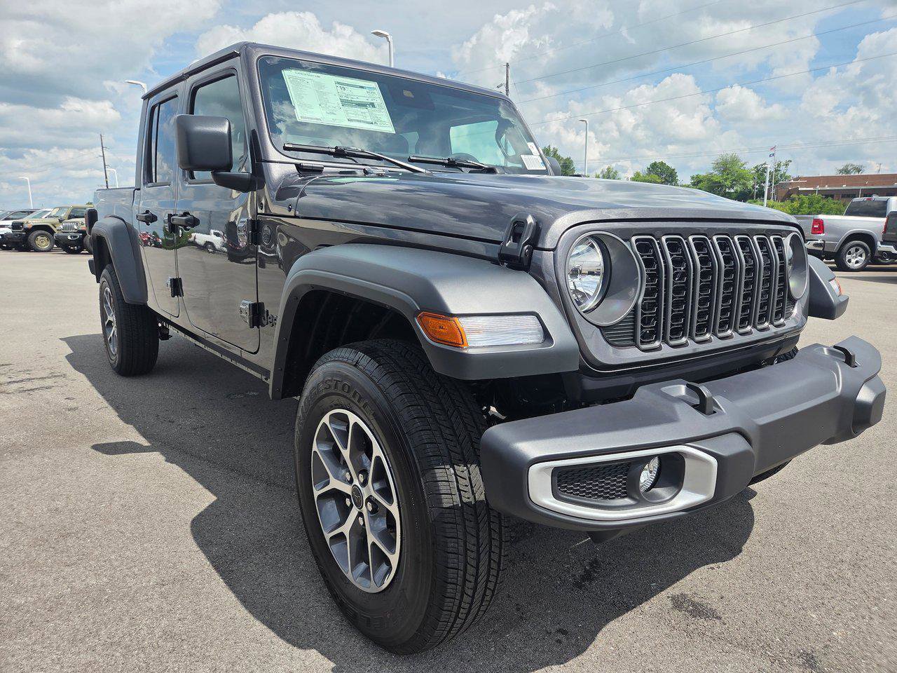 New 2025 Jeep Gladiator Sport S image 1