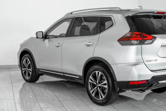 Used 2018 Nissan Rogue SL w/ Premium Package image 62