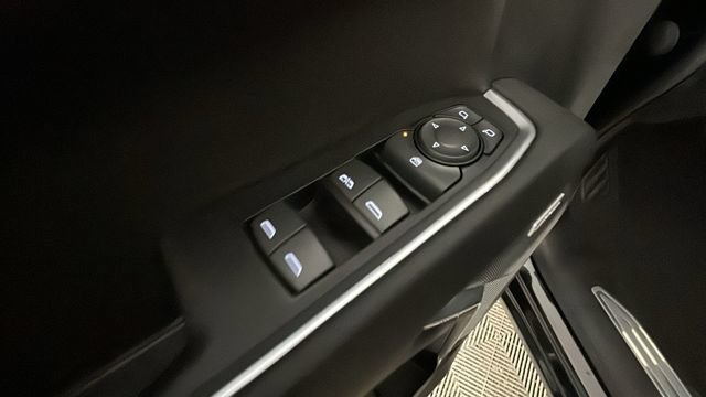 Used 2023 GMC Sierra 1500 Elevation w/ Preferred Package AWD/4WD image 10