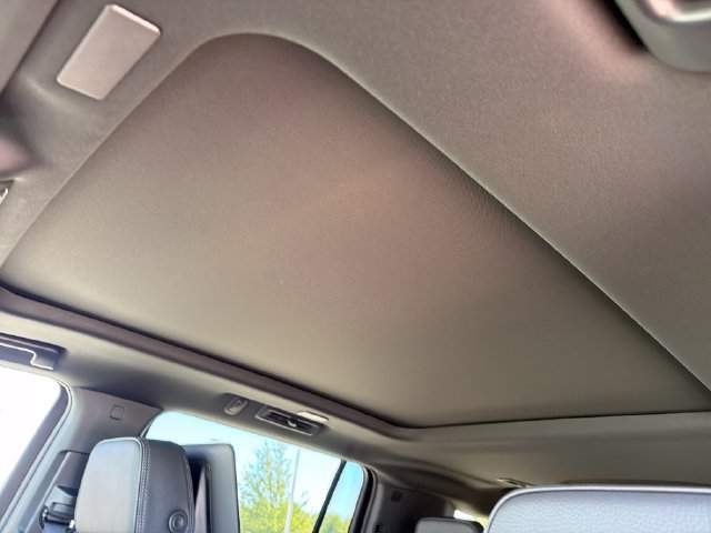 New 2026 GMC Yukon XL Denali w/ Denali Reserve Package AWD/4WD image 15
