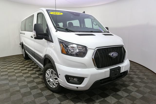 Used 2024 Ford Transit 350 XLT image 3