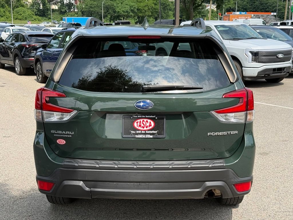 Used 2023 Subaru Forester Premium AWD/4WD image 9