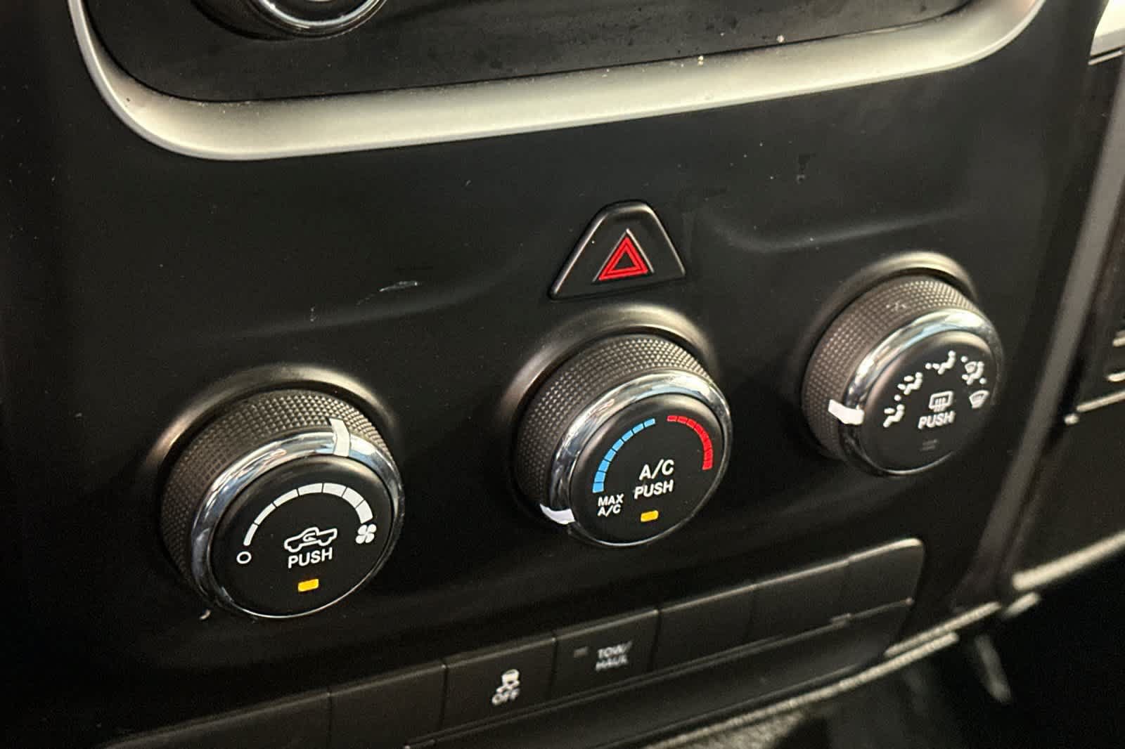 Used 2021 RAM 1500 Classic SLT AWD/4WD image 23