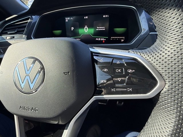 Used 2022 Volkswagen Tiguan SE R-Line image 14