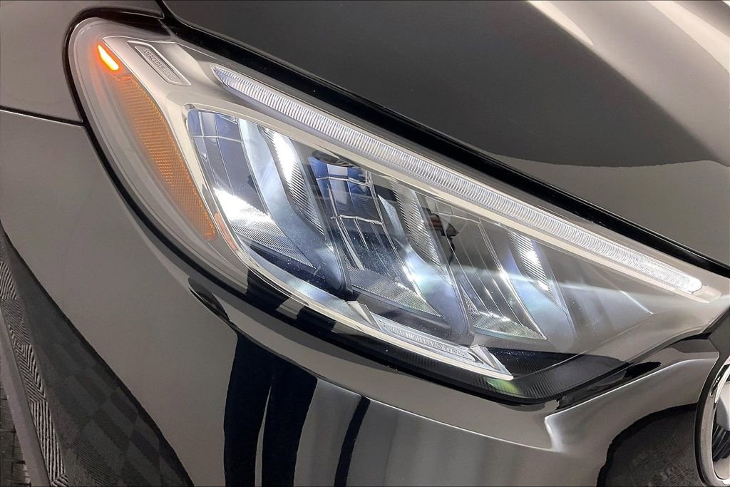 Used 2026 Mercedes-Benz GLC 300 4MATIC image 23