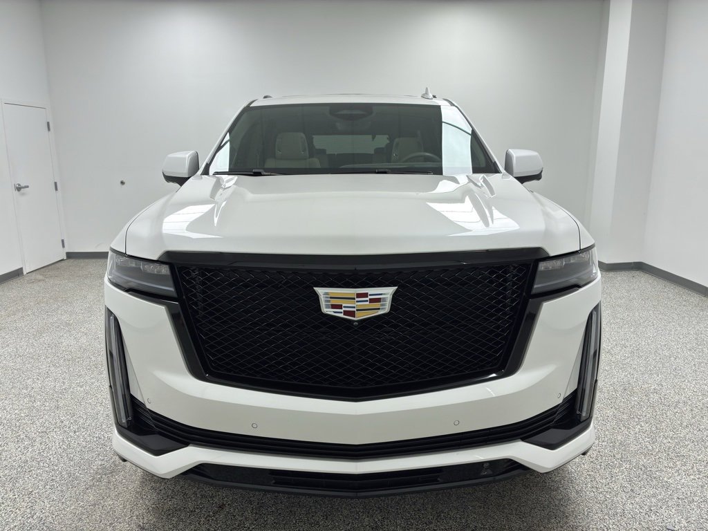 Used 2023 Cadillac Escalade Sport Platinum image 3