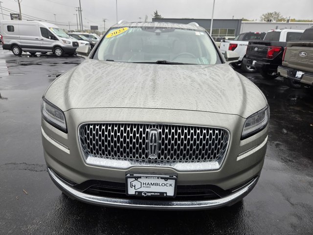 Used 2023 Lincoln Nautilus Reserve AWD/4WD image 3
