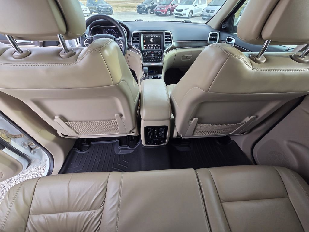 Used 2017 Jeep Grand Cherokee Limited w/ Trailer Tow Group IV image 28