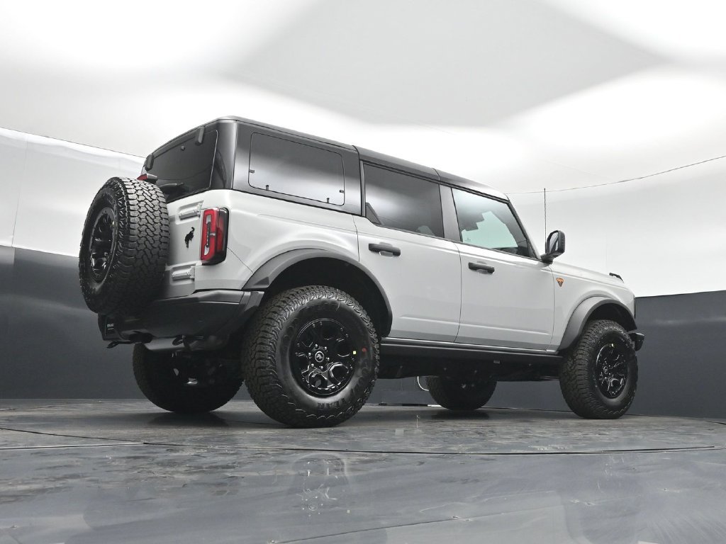New 2026 Ford Bronco Badlands AWD/4WD image 45