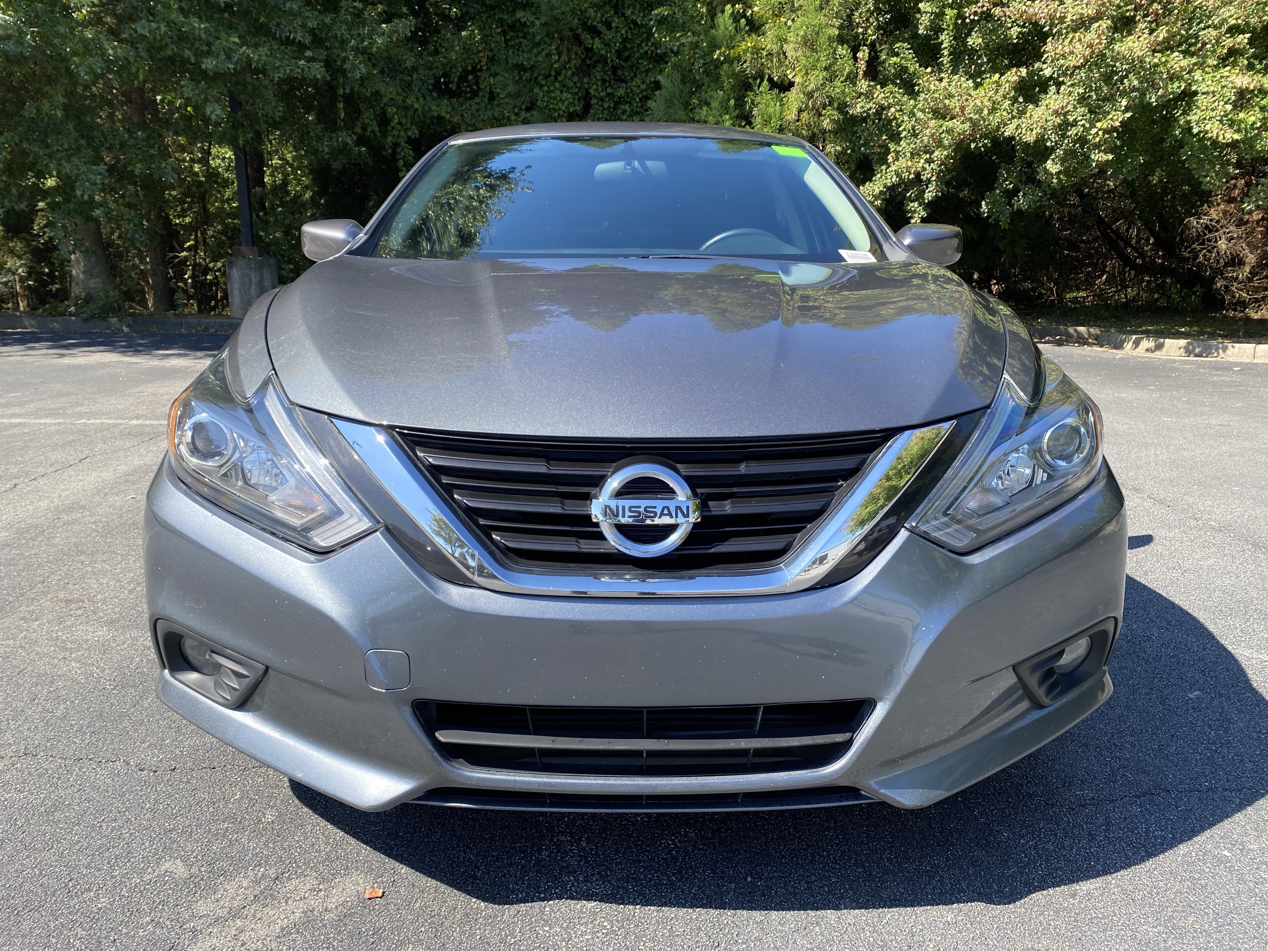 Used 2018 Nissan Altima 2.5 SR w/ SR Special Edition FWD image 3
