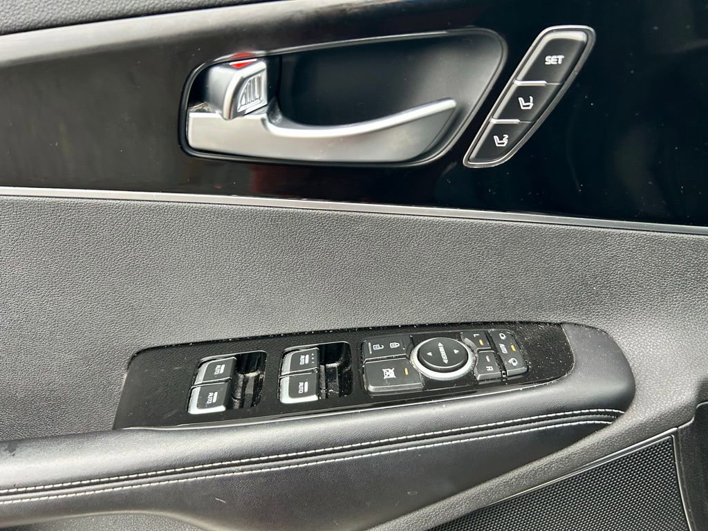 Used 2019 Kia Sorento SX image 20