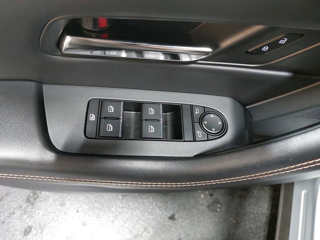 Used 2024 MAZDA CX-90 Plug-In Hybrid w/ Premium Pkg image 32