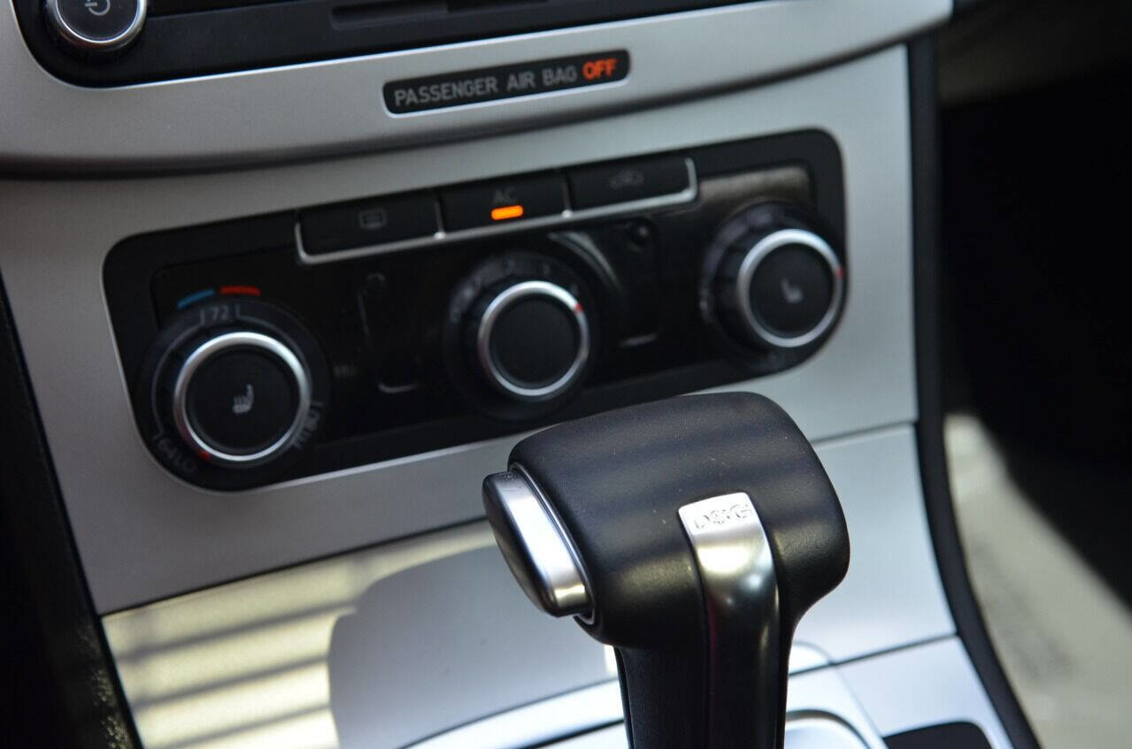 Used 2010 Volkswagen Passat Komfort image 40