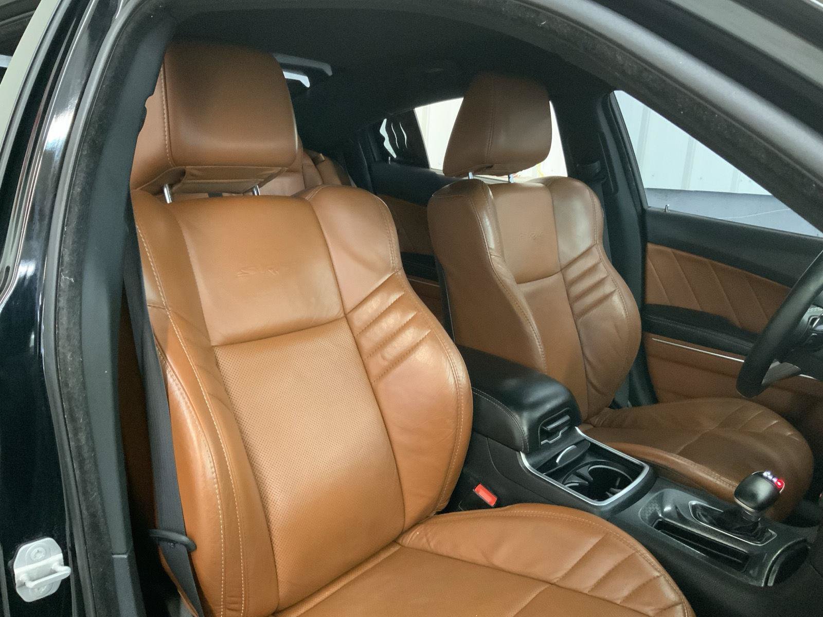 Used 2015 Dodge Charger SRT w/ Laguna Leather Package RWD image 5
