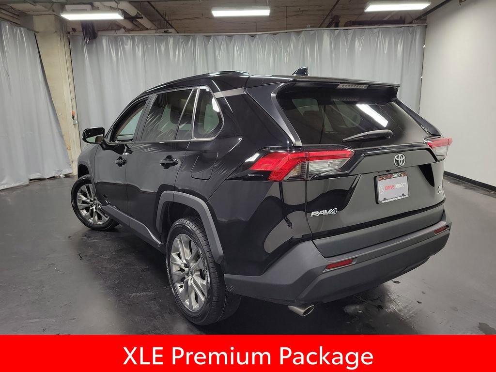 Used 2023 Toyota RAV4 XLE Premium AWD/4WD image 6