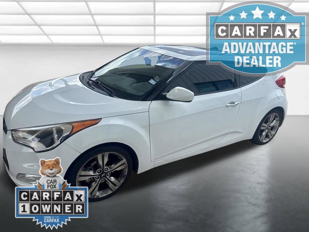 Used 2017 Hyundai Veloster Value Edition FWD image 4