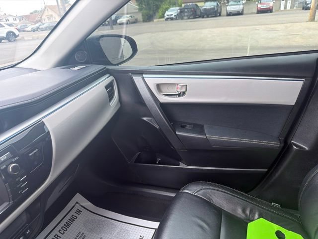 Used 2015 Toyota Corolla LE FWD image 21