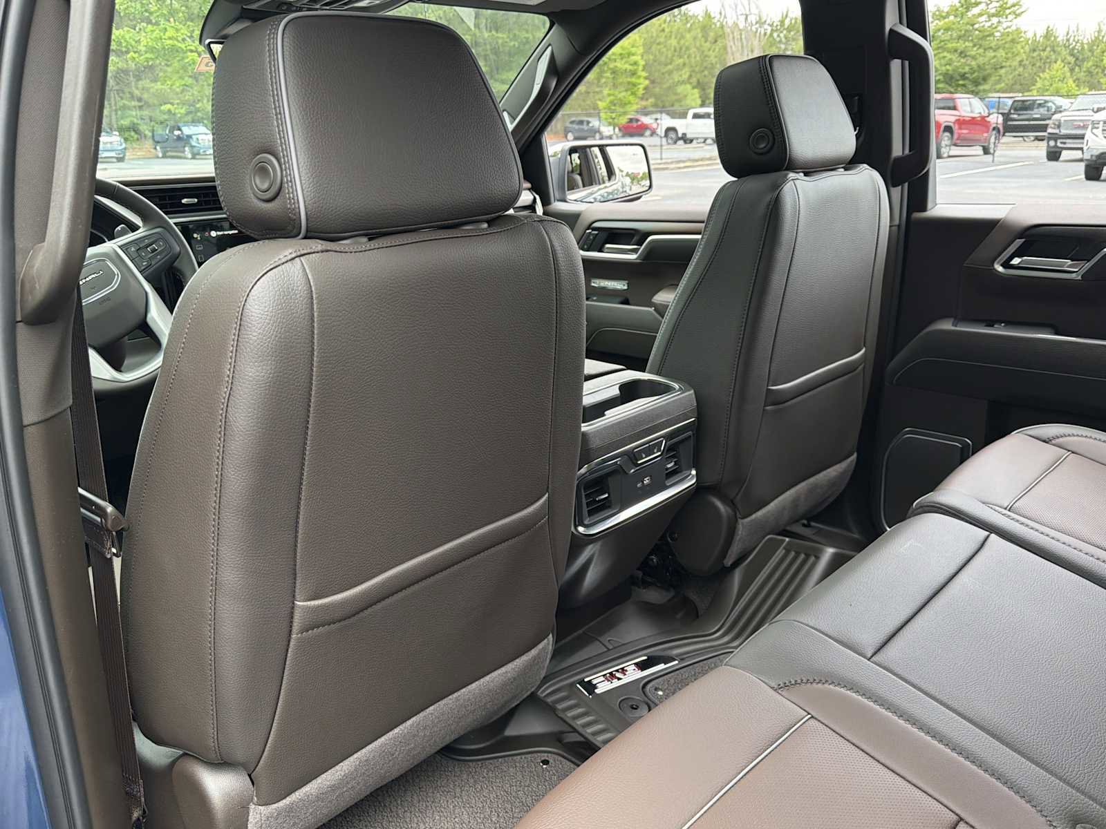 New 2026 GMC Sierra 1500 Denali w/ Denali Reserve Package AWD/4WD image 23