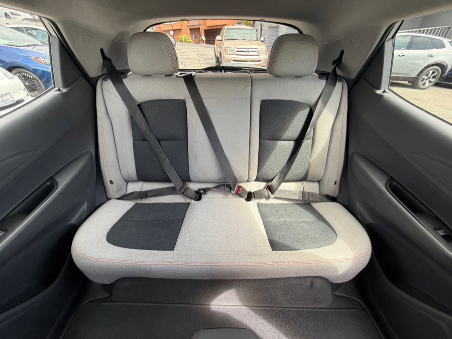 Used 2021 Chevrolet Bolt LT image 35