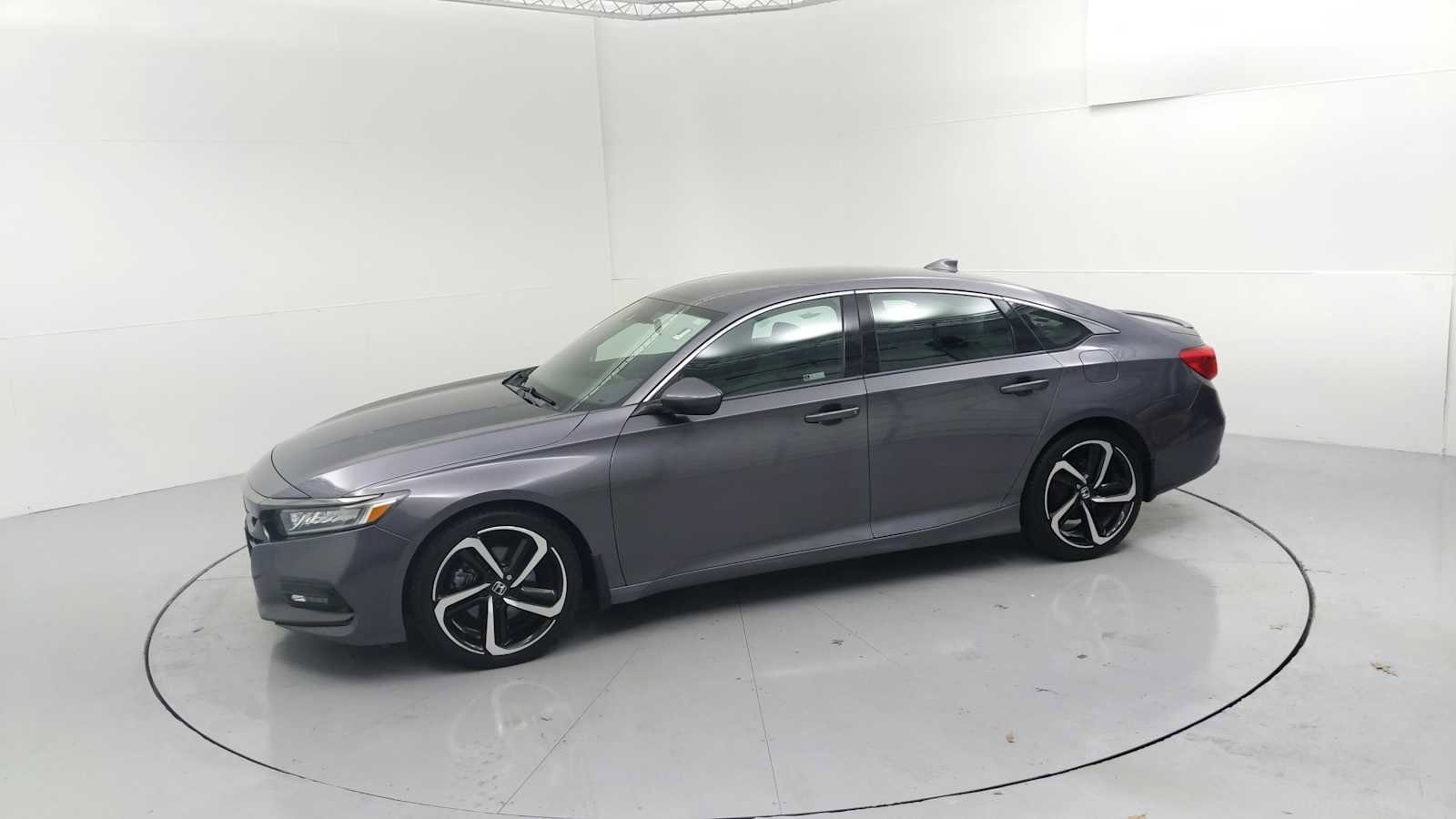 Used 2019 Honda Accord Sport image 5