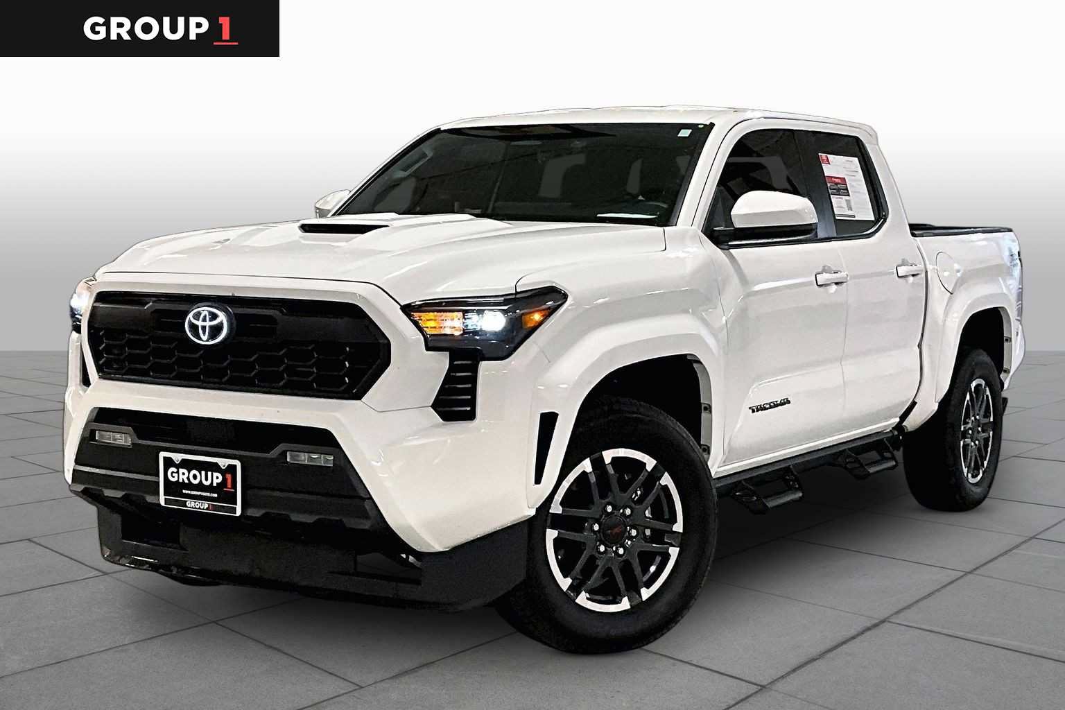 Used 2025 Toyota Tacoma TRD Sport RWD image 1