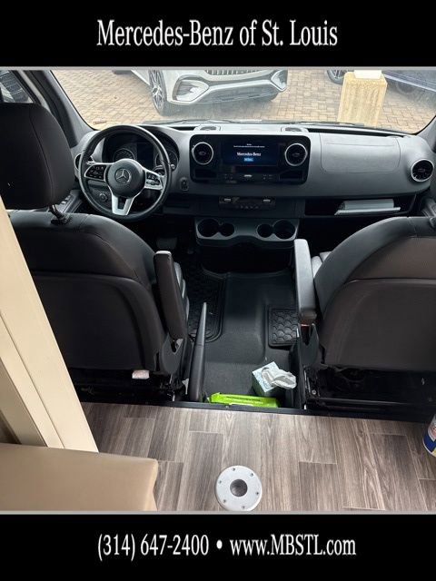 Used 2020 Mercedes-Benz Sprinter 3500 image 19