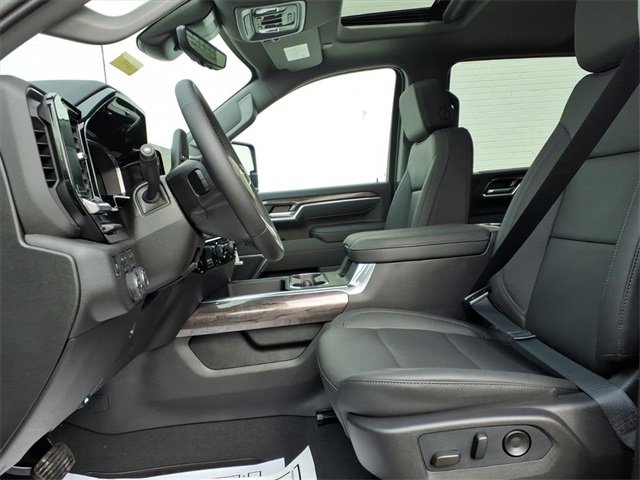 New 2026 Chevrolet Silverado 2500 LTZ w/ LTZ Premium Package image 7