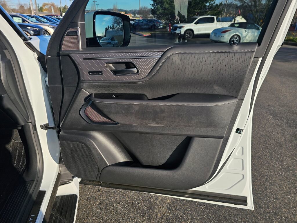 New 2026 INFINITI QX80 Autograph image 10