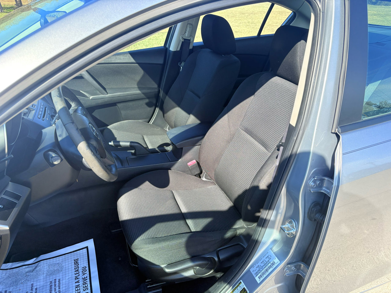 Used 2012 MAZDA MAZDA3 i Touring image 29