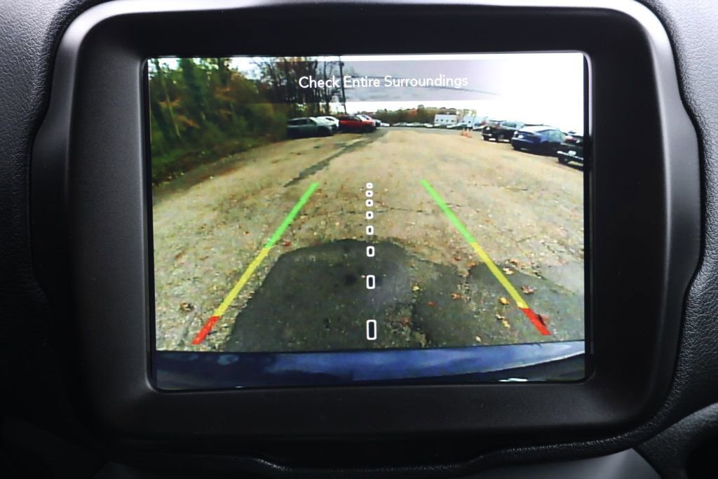 Used 2021 Jeep Renegade Limited w/ Luxury Group II image 18