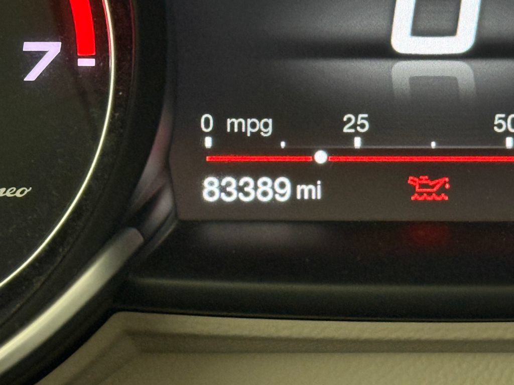 Used 2018 Alfa Romeo Giulia AWD image 38