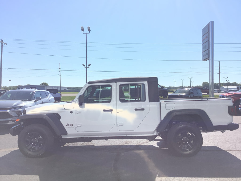 New 2026 Jeep Gladiator Sport AWD/4WD image 10