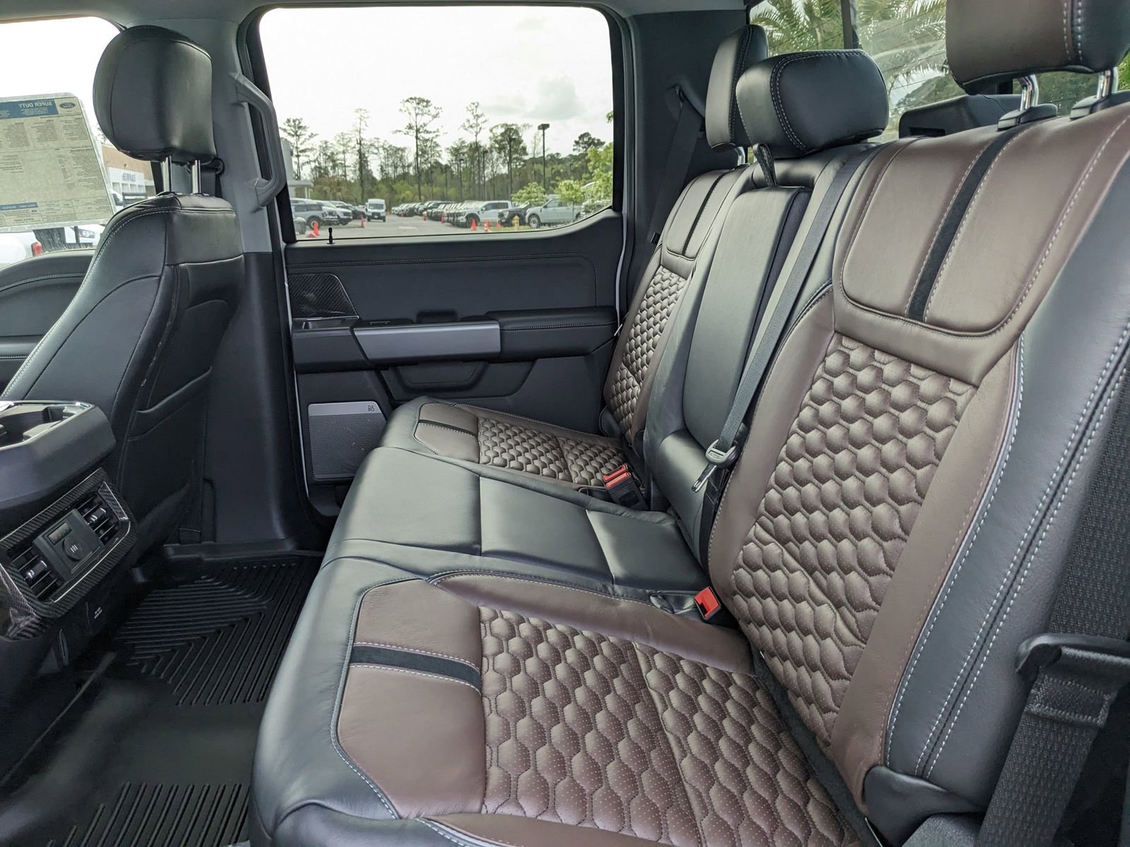 New 2024 Ford F250 Lariat w/ Lariat Ultimate Package image 14