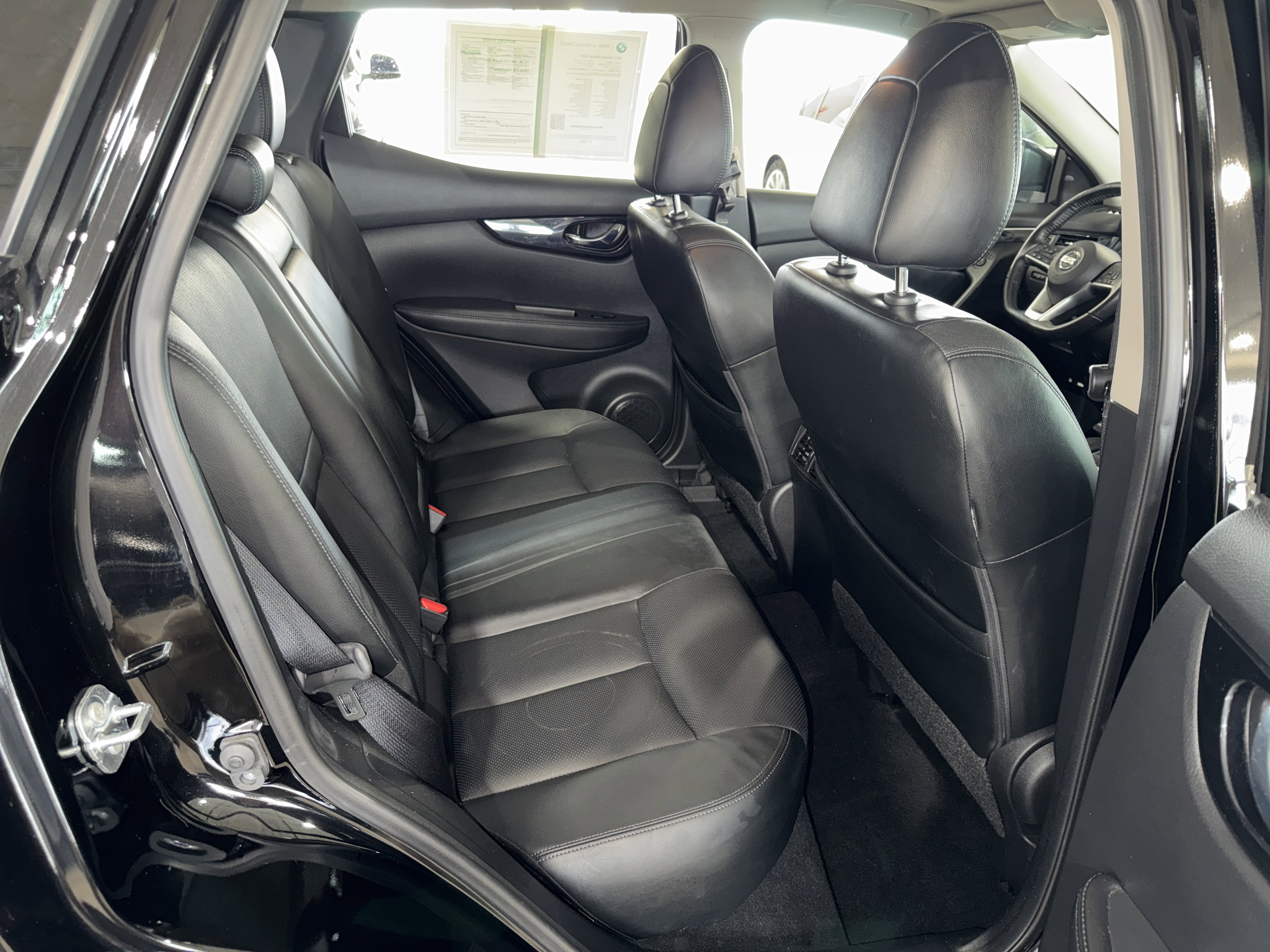 Used 2017 Nissan Rogue Sport SL w/ SL Premium Package FWD image 12