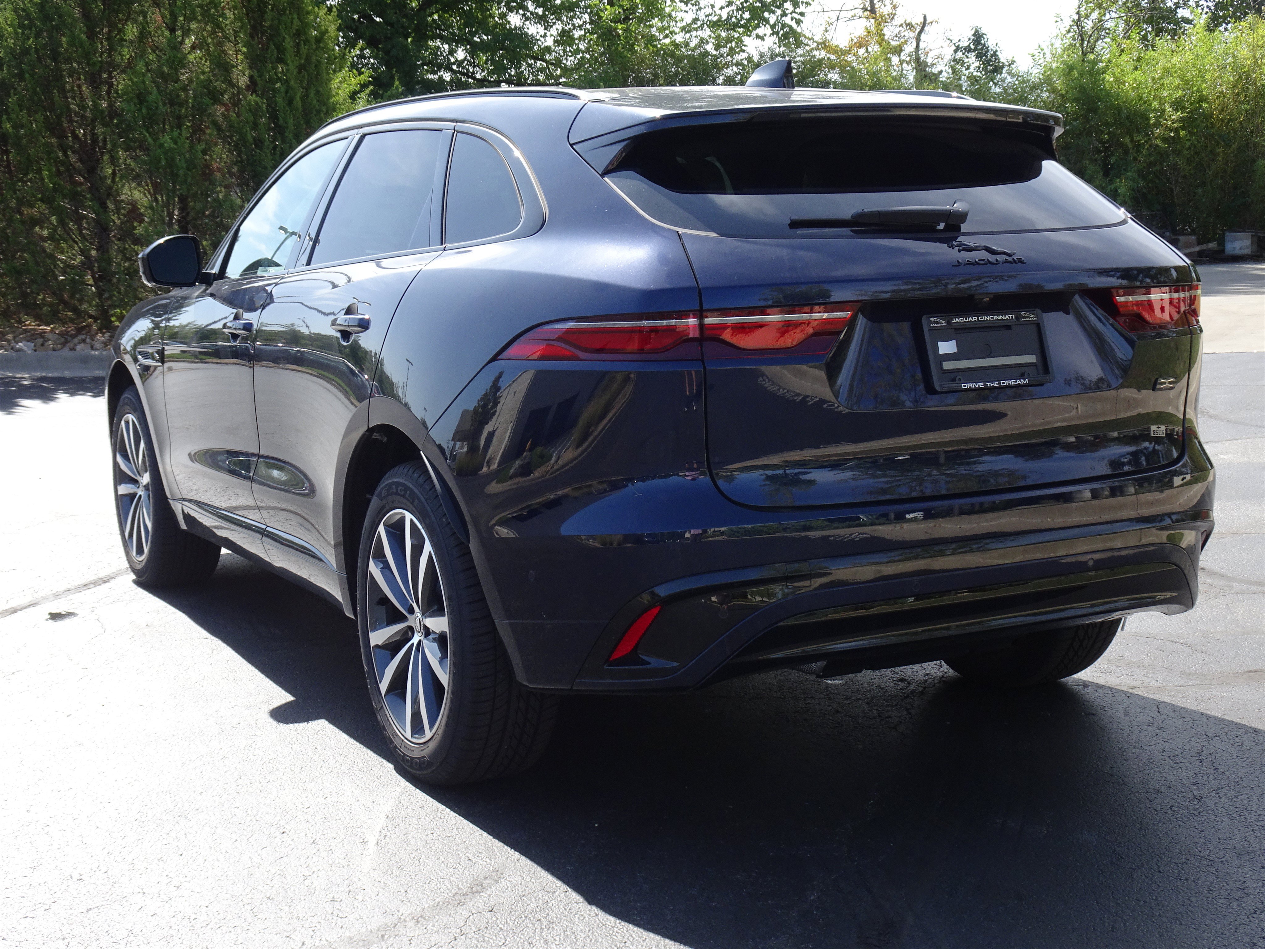 New 2026 Jaguar F-PACE R-Dynamic S AWD/4WD image 4