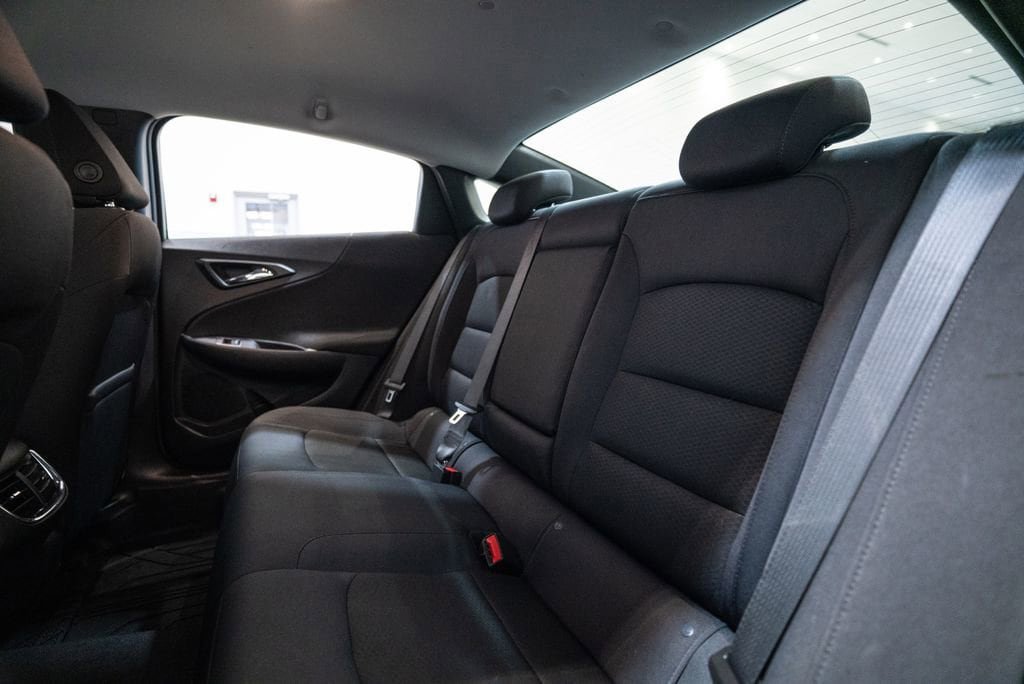 Used 2022 Chevrolet Malibu LT w/ Sport Edition FWD image 32
