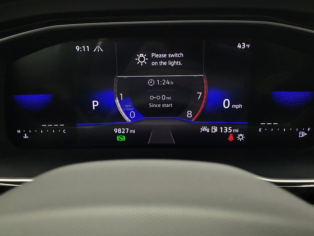 Used 2024 Volkswagen Jetta SE w/ Panoramic Sunroof Package image 23