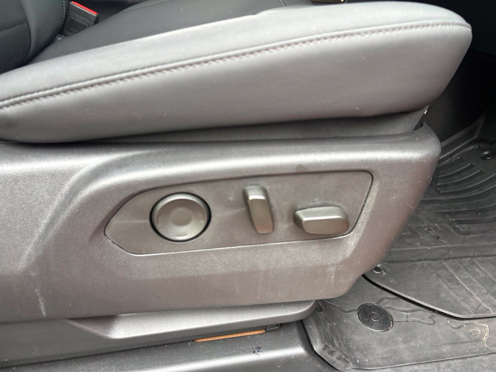 Used 2024 GMC Hummer EV 2X w/ LPO, Illumination Package AWD/4WD image 58
